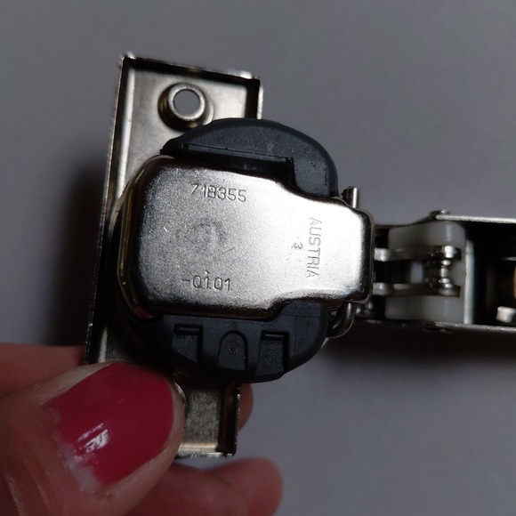 Lot of 29 Blum Soft Close Cabinet Door Hinges 71B355 & 71B955 - Picture 10 of 14